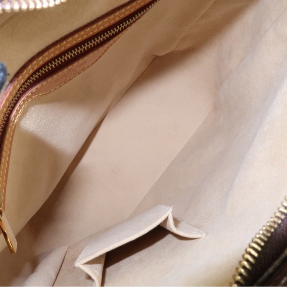 Authentic Louis Vuitton - Picture 11 of 12